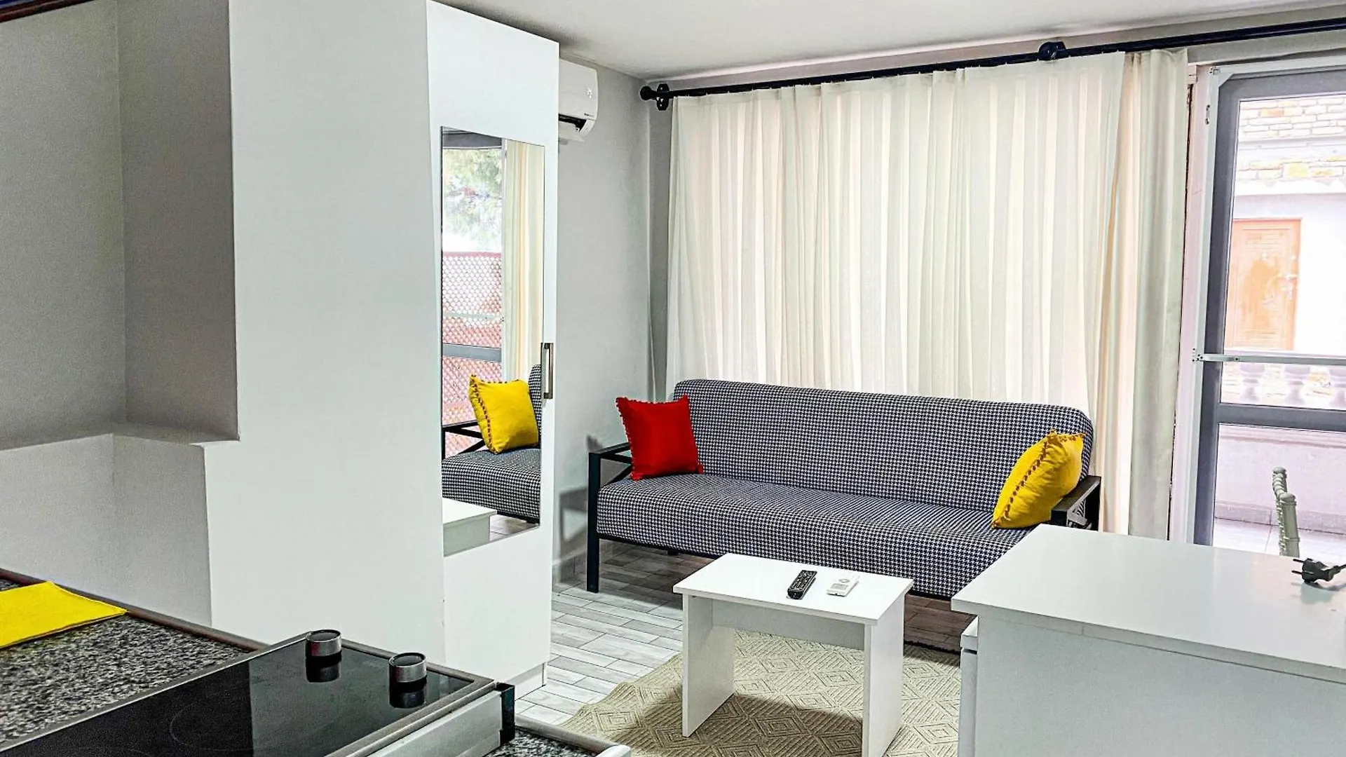 Aparthotel Izan Villa Bakis Apartments Bodrum